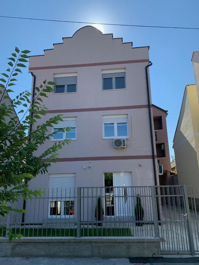 Apartman Spring Sombor Exteriér fotografie